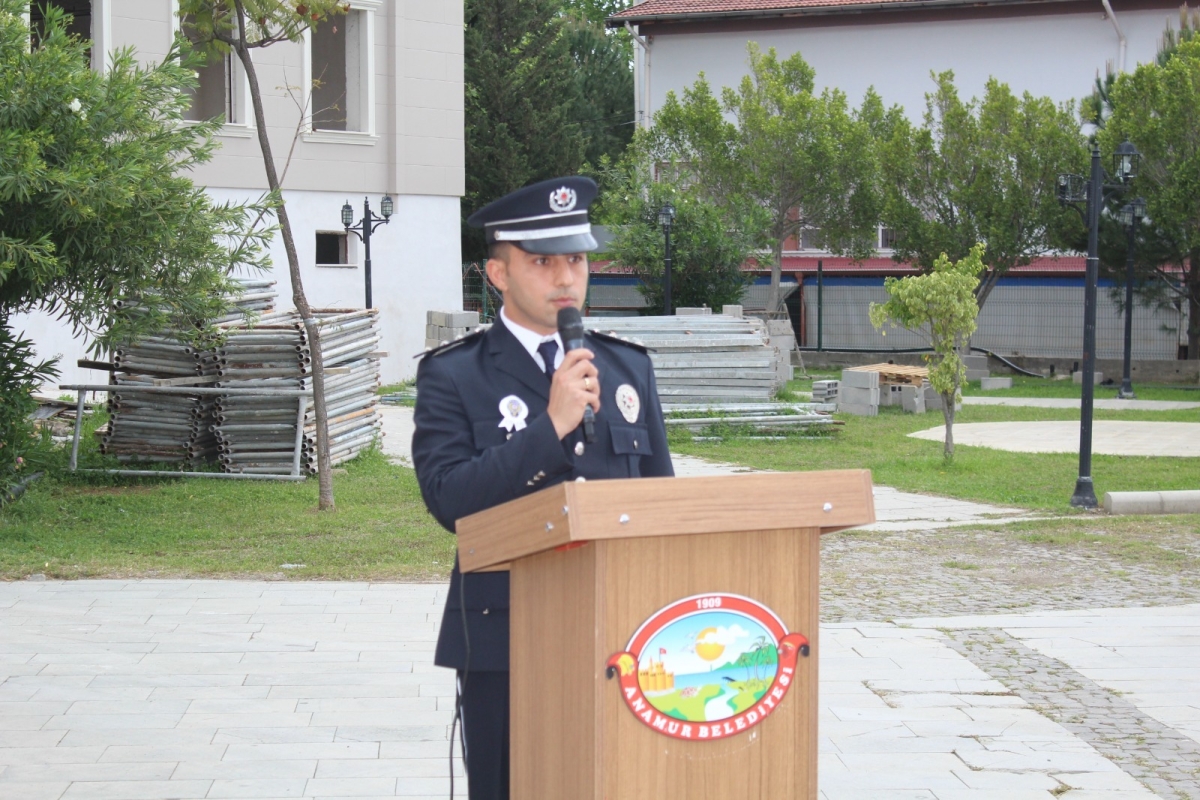 Anamur'da 10 Nisan Polis Günü Çelenk Sunma Töreni Yapıldı.