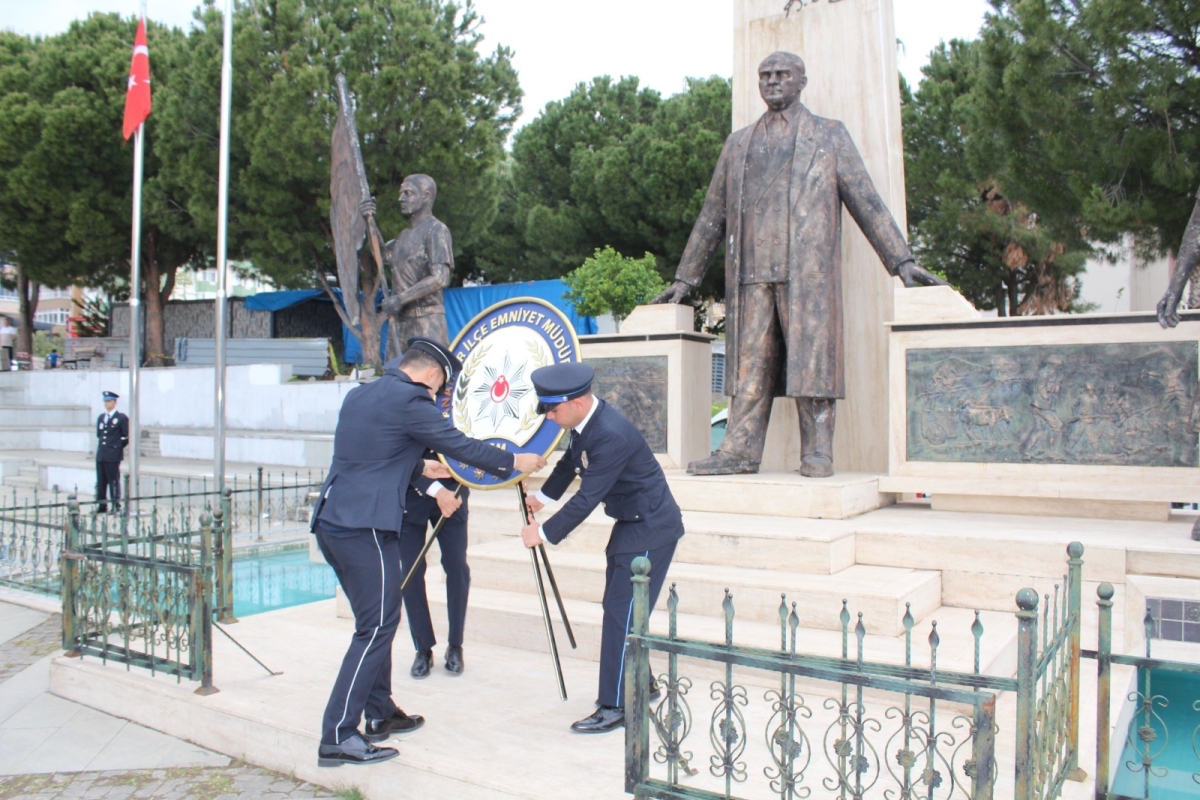 Anamur'da 10 Nisan Polis Günü Çelenk Sunma Töreni Yapıldı.
