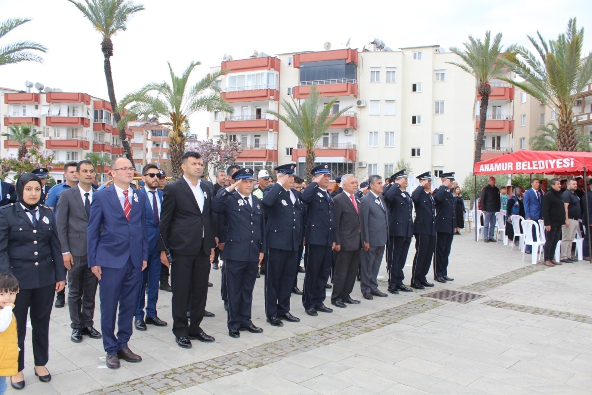 Anamur'da 10 Nisan Polis Günü Çelenk Sunma Töreni Yapıldı.