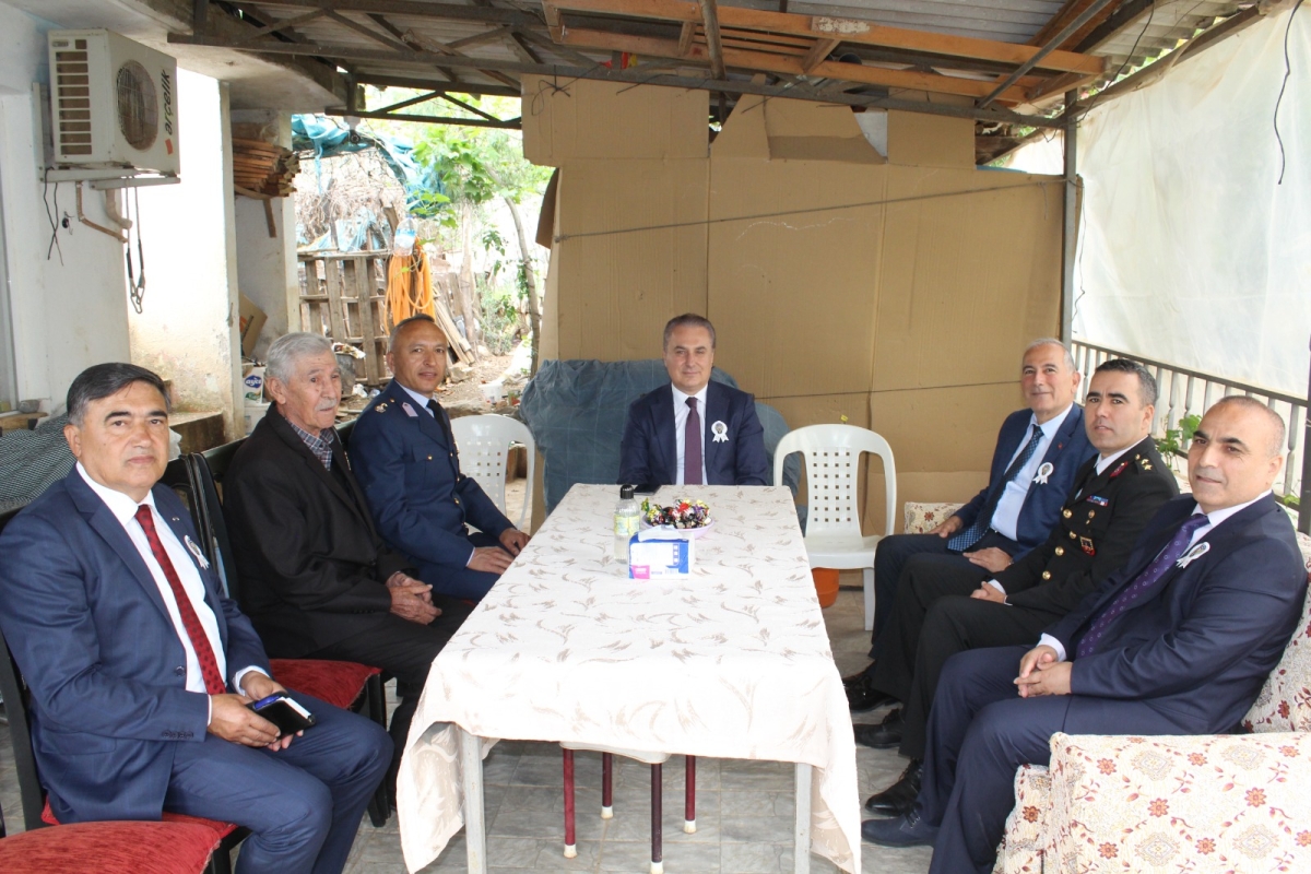 İlçe Protokolünden Ramazan Bayramında Şehit ve Gazi Ailelerine Ziyaret