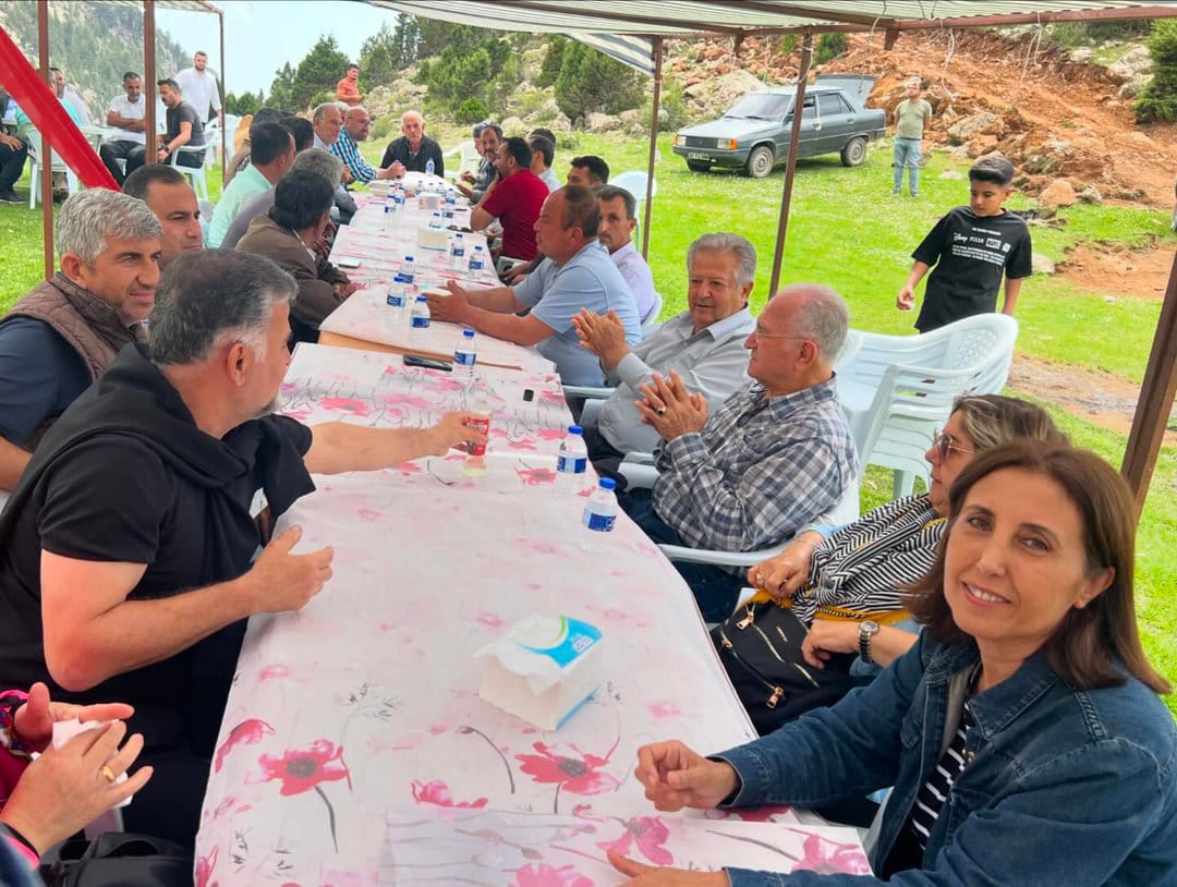 Anamur ve Gazipaşa Mahalle Muhtarlarından Belediyelere Teşekkür Etkinliği..