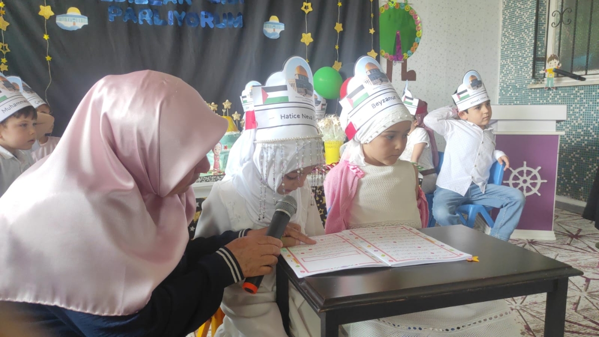 Anamur’da Minikler Kur’an’a Geçmenin Sevincini Yaşadı