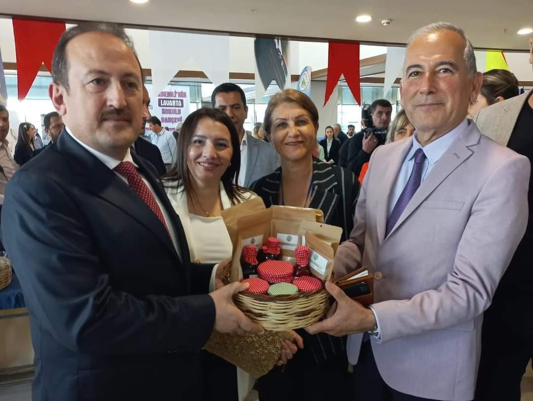 Başkan Deniz; “Anamur Belediyesi olarak, tüm olanaklarla, Sosyal Kültürel Faaliyetlere Desteğimizi Arttırarak Sürdüreceğiz“