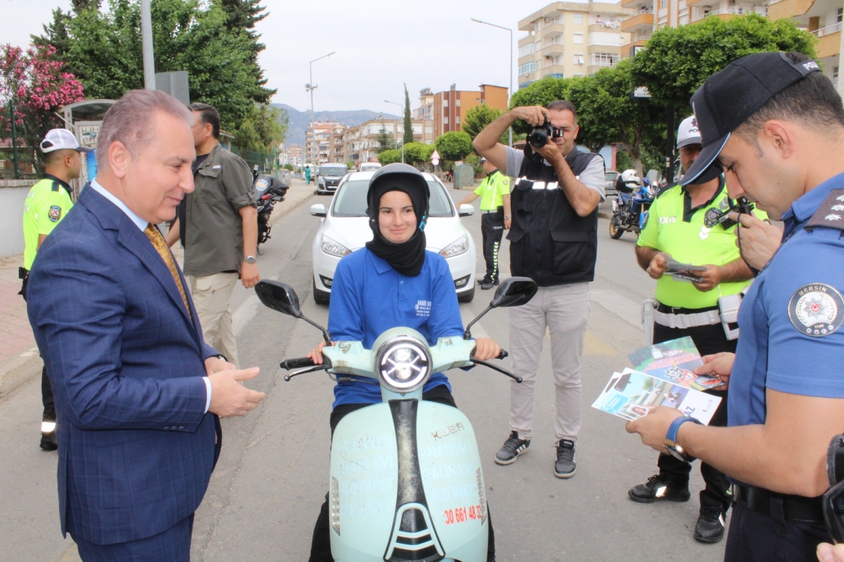 Anamur’da “Hayatla Yarışılmaz” Mottosuyla Trafik Etkinliği düzenlendi.