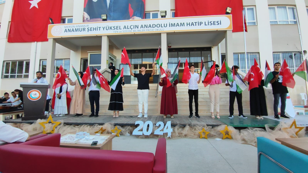 İMAM HATİP LİSESİNDEN FİLİSTİN BİLDİRİSİ 
