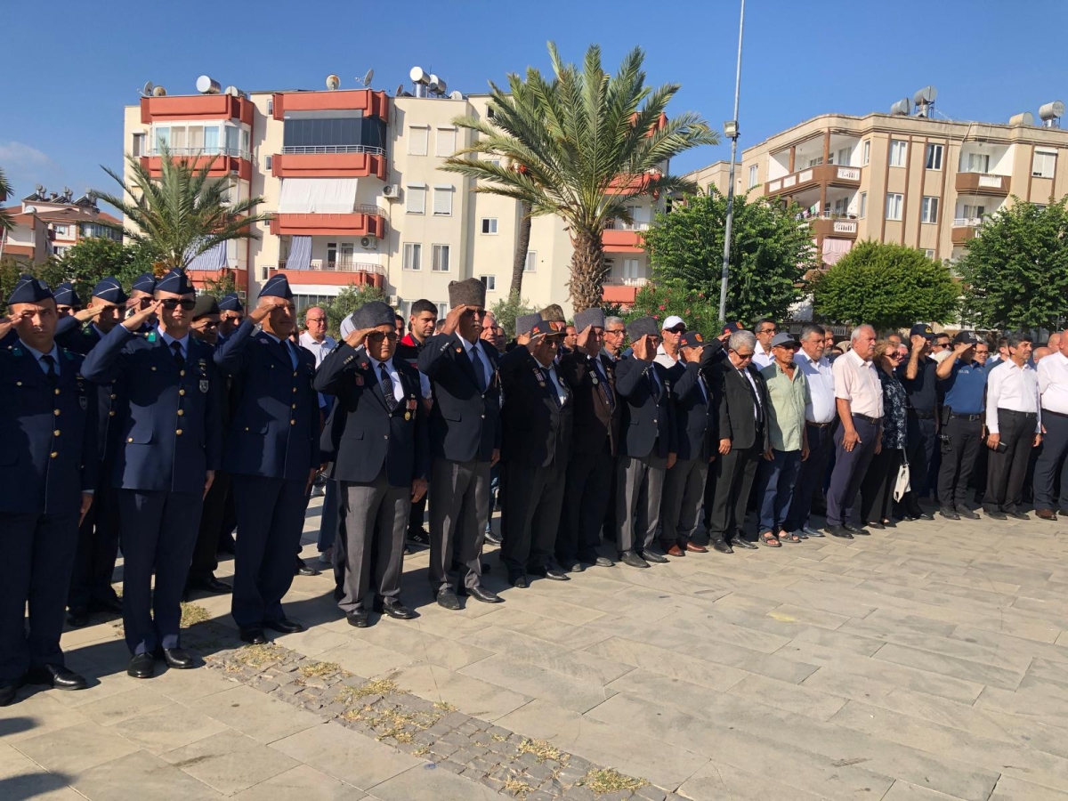 19 Eylül Gaziler Günü İlçemizde Çelenk Sunma Töreni ile Kutlandı