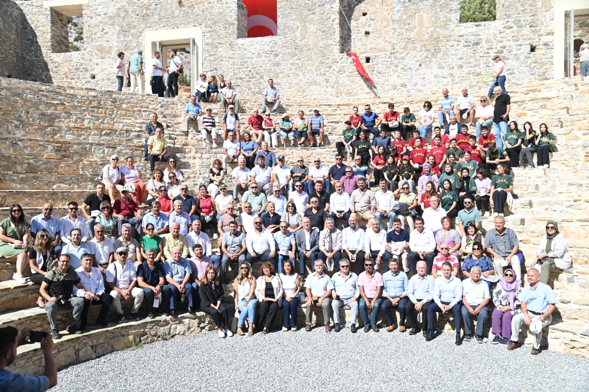 Anamur Belediye Meclisi 2000 Yllık Odeon’da Toplandı.