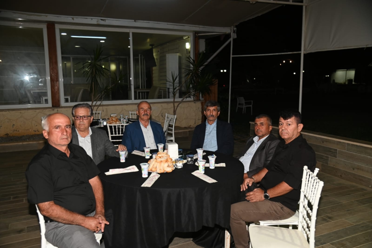 Anamur Belediye Başkanı Durmuş Deniz Muhtarlarla Bir Araya Geldi. 