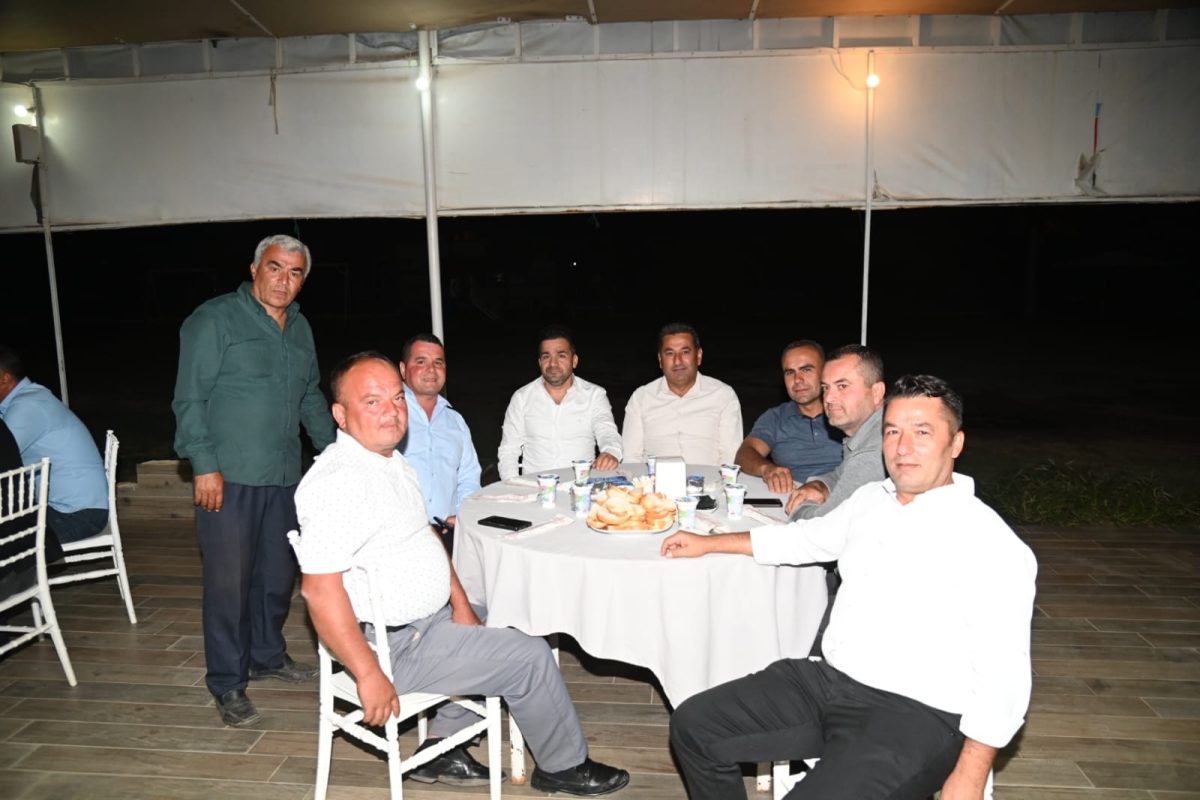 Anamur Belediye Başkanı Durmuş Deniz Muhtarlarla Bir Araya Geldi. 
