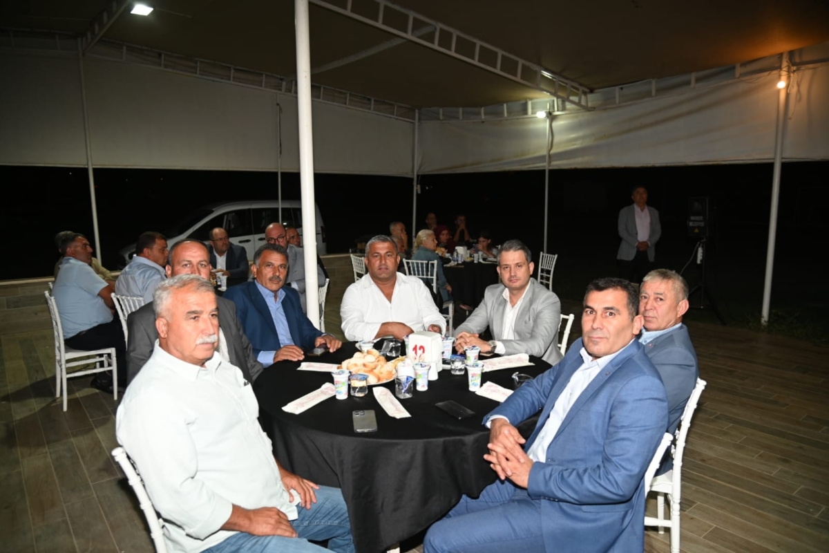 Anamur Belediye Başkanı Durmuş Deniz Muhtarlarla Bir Araya Geldi. 