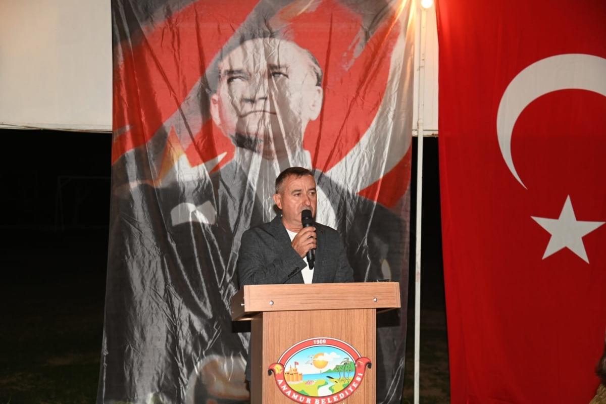 Anamur Belediye Başkanı Durmuş Deniz Muhtarlarla Bir Araya Geldi. 