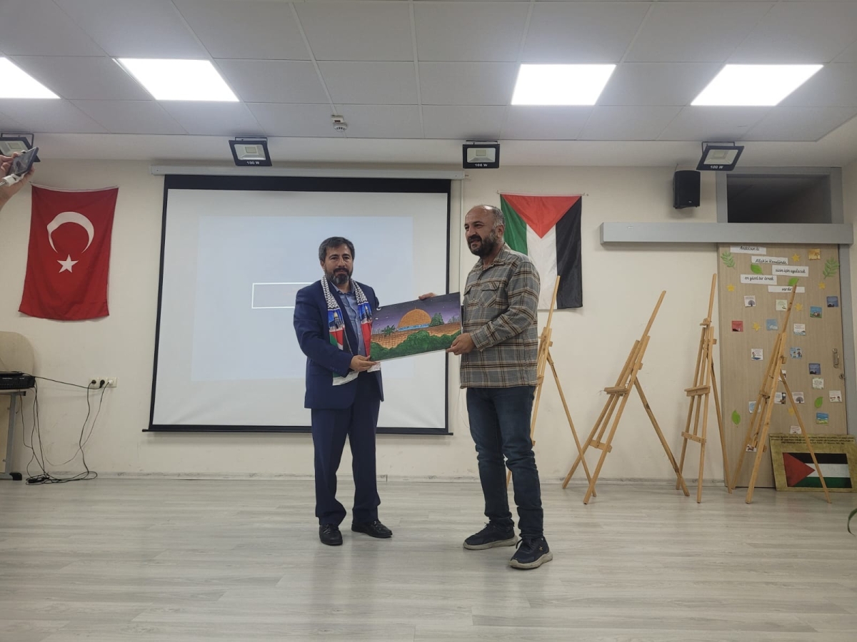 Anamur İmam Hatip Lisesi Gazze’ye destrk için Kermes