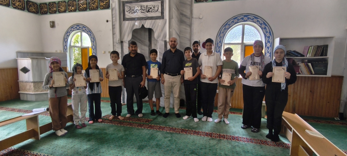 Yaz Kur’an Kurslarına Katılan Öğrenciler Anamur Yaylalarında Doğayla İç İçe Eğitim Görüyor