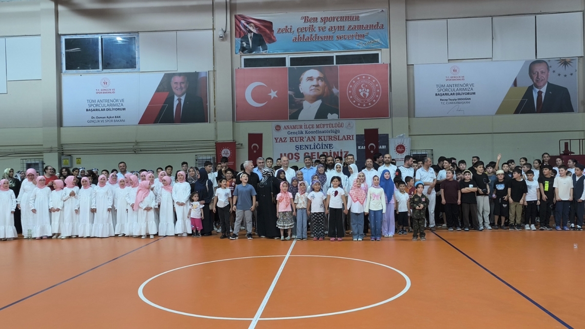 Anamur’da 40 Gün Sabah Namazını Camide Kılan Öğrenciler Bisikletle Ödüllendirildi