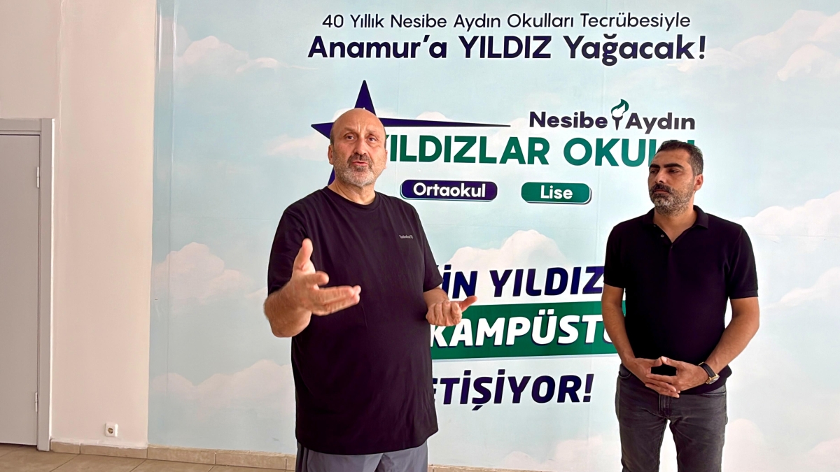 Prof. Dr. Levent Eraslan’dan Anamur’da Nesibe Aydın Yıldızlar Okulunda Konferans Verdi..