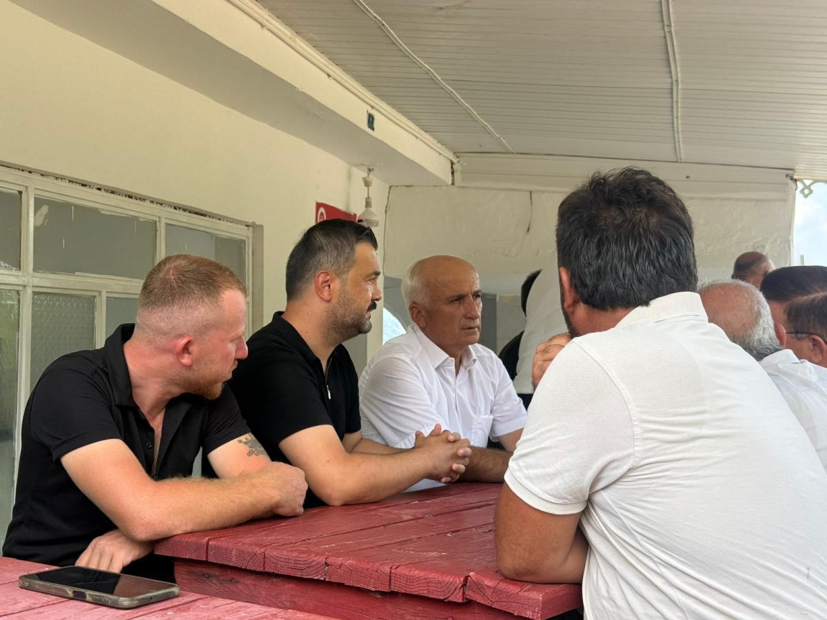 MHP Anamur Teşkilatı Evciler Mahallesi’nde Vatandaşlarla Buluştu