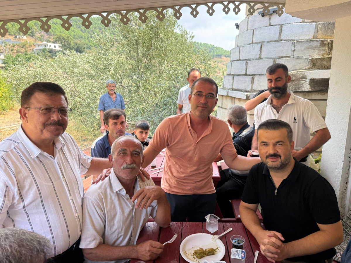 MHP Anamur Teşkilatı Evciler Mahallesi’nde Vatandaşlarla Buluştu