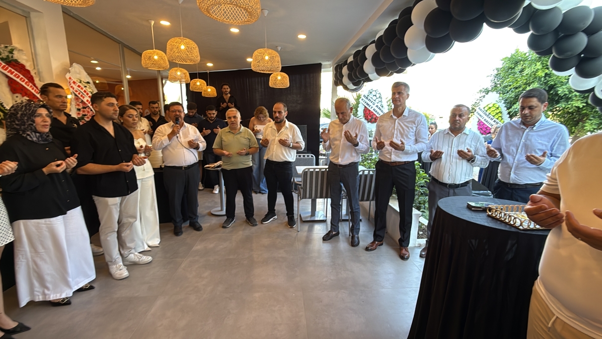 DAVİD PEOPLE CAFE, ANAMUR’DA GÖRKEMLİ BİR AÇILIŞLA HİZMETE GİRDİ