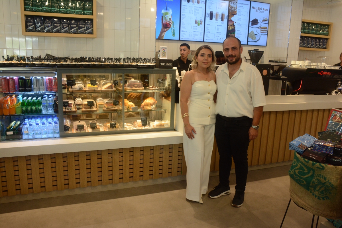 DAVİD PEOPLE CAFE, ANAMUR’DA GÖRKEMLİ BİR AÇILIŞLA HİZMETE GİRDİ
