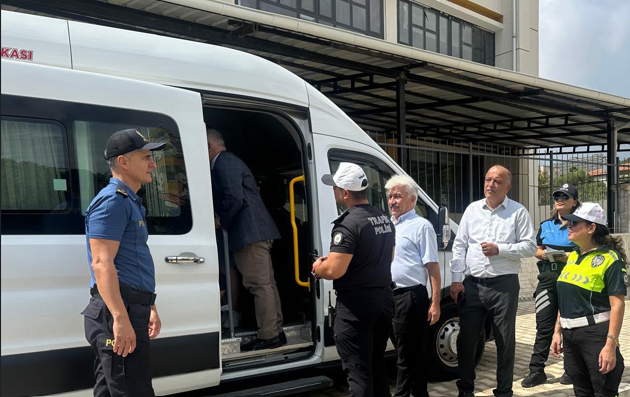 Anamur’da Okul Servis Araçlarına Yönelik Sıkı Denetim