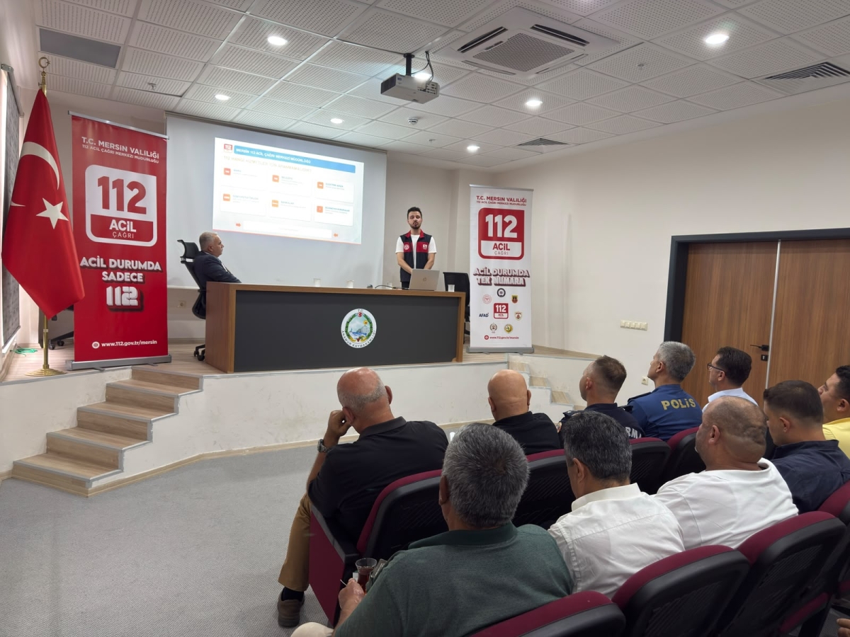 Anamur’da Muhtarlara 112 Acil Çağrı Merkezi Bilgilendirmesi Yapıldı..