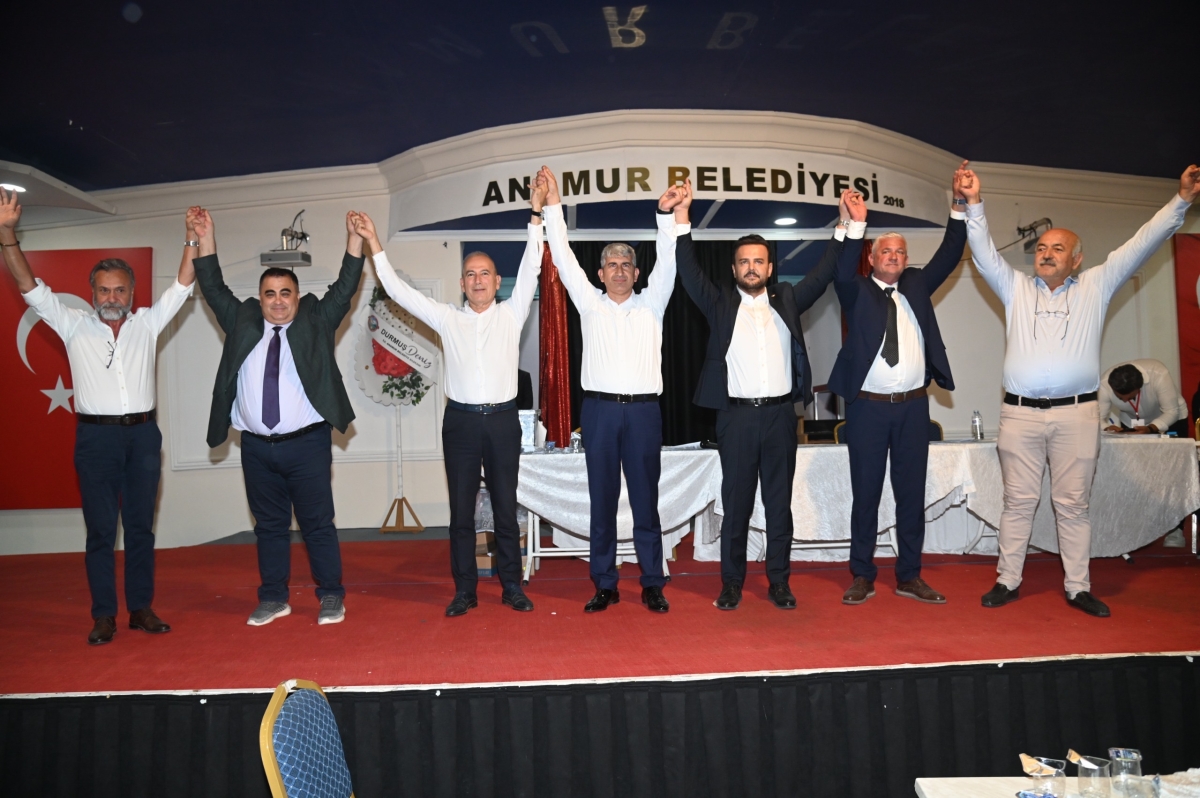 ANAMUR’DA YENİ PARTİ ÖN SEÇİMİNİN KAZANANI ÇETİN MUTLU OLDU..