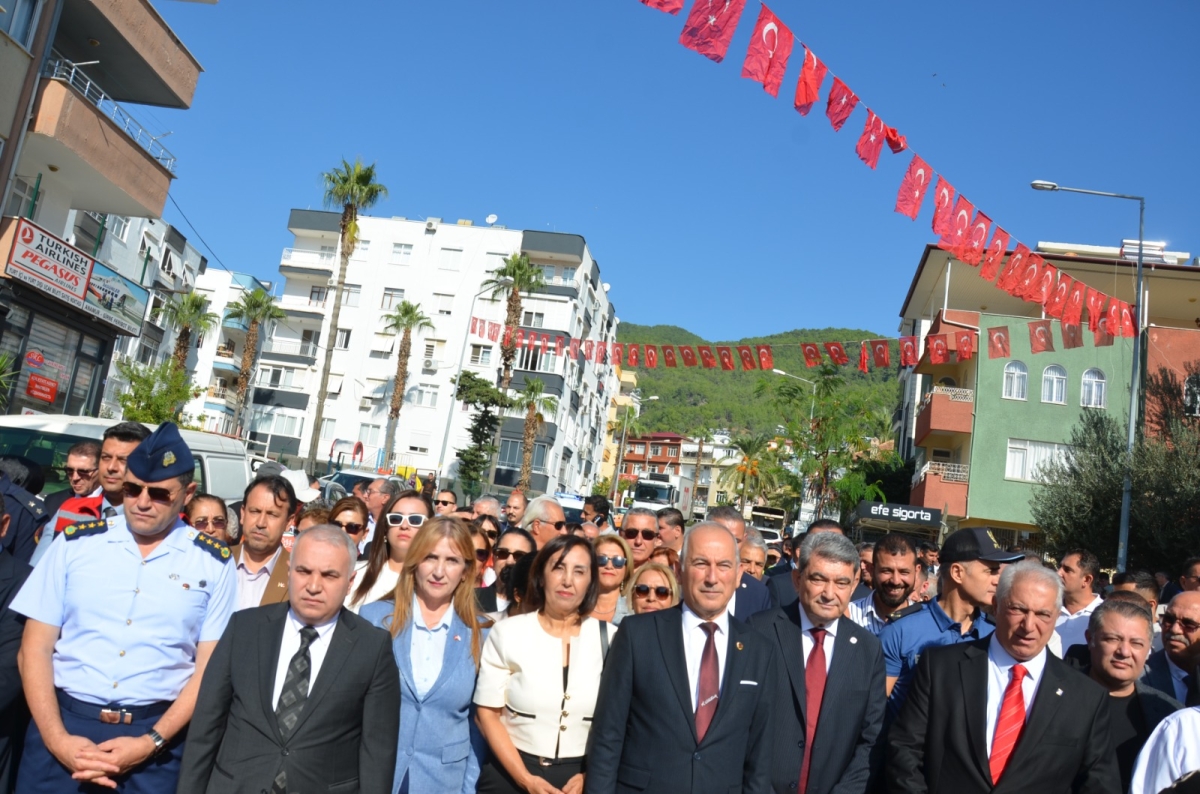 Anamur Tarım ve Tropikal Ürünler Fuarı Görkemli Törenle Açıldı..