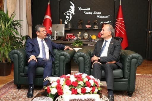 Anamur Belediye Başkan A.Adayı DENİZ’den CHP Genel Başkanı Özgür ÖZEL’e Ziyaret..