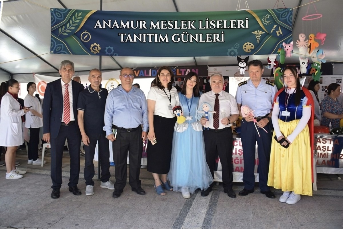 Anamur’da Meslek Liseleri Tanıtım Günleri Düzenlendi..